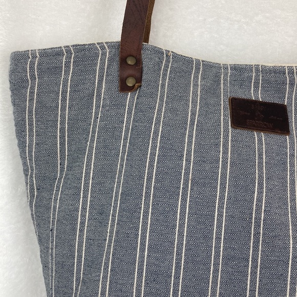 Sassy Sparrow Artisan Textile | Leather Tote Bag - Picture 6 of 14